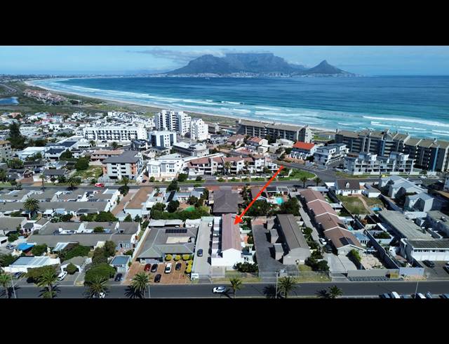 2 BEDROOM HOUSE FOR SALE IN BEACHFRONT